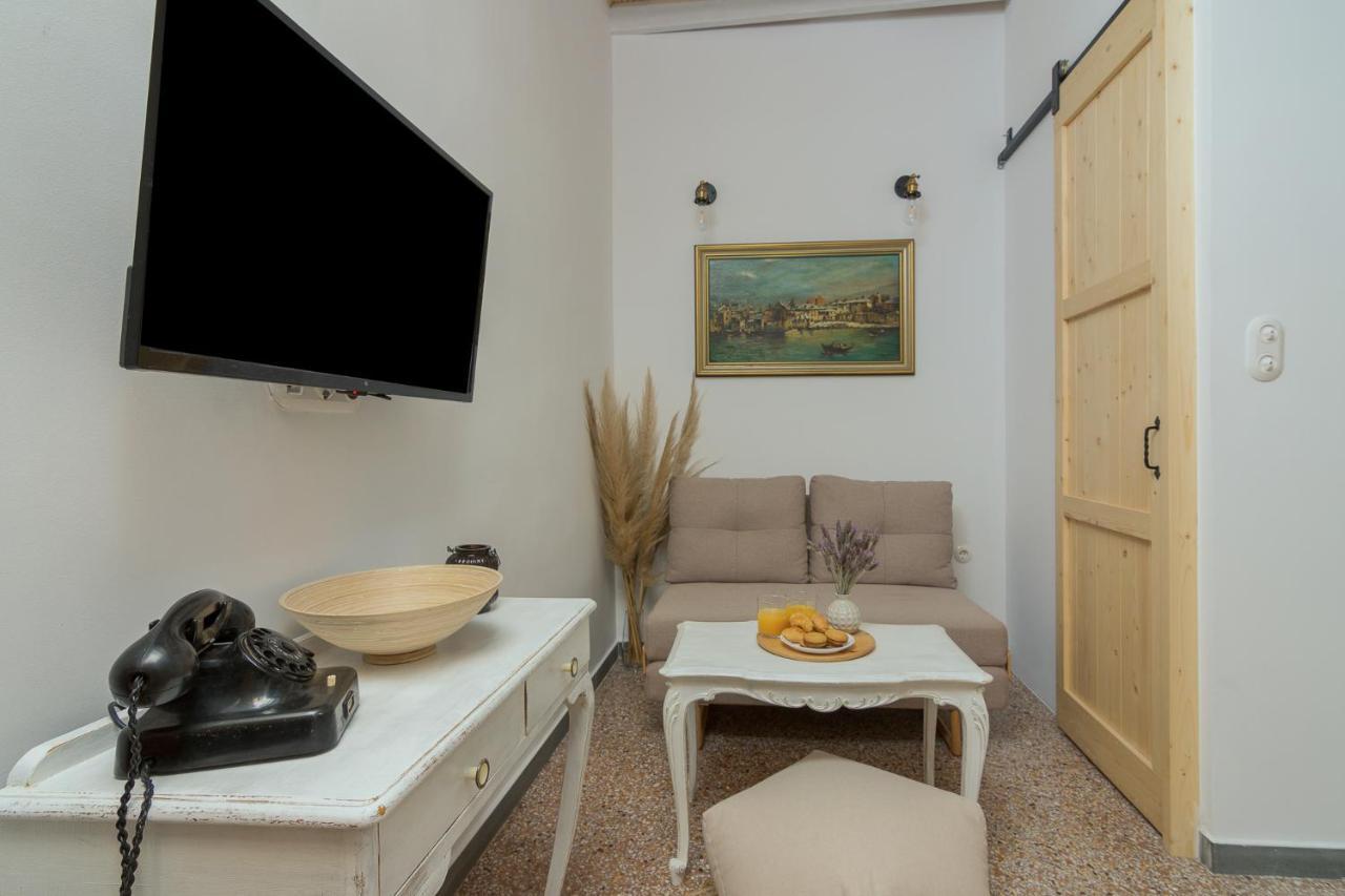 Vintage Loft Α In Monastiraki Athens Exterior photo